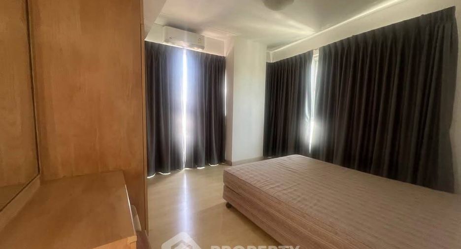 For rent 2 bedrooms condo in Khlong San, Bangkok