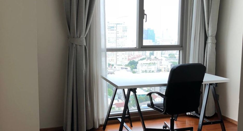Wohnung zur Miete mit 3 Zimmer in Watthana, Bangkok