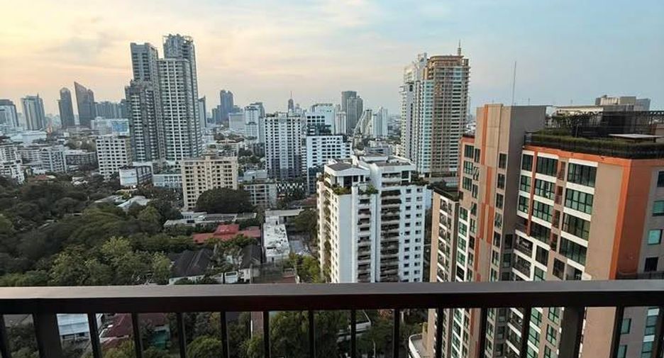 À louer 3 chambres condo à Watthana, Bangkok