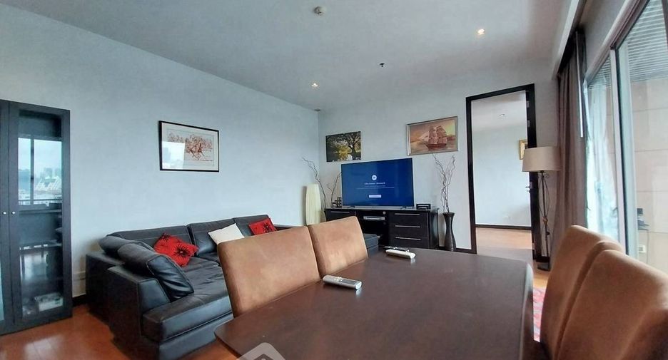 Condo en alquiler de 2 habitaciones en Yan Nawa, Bangkok