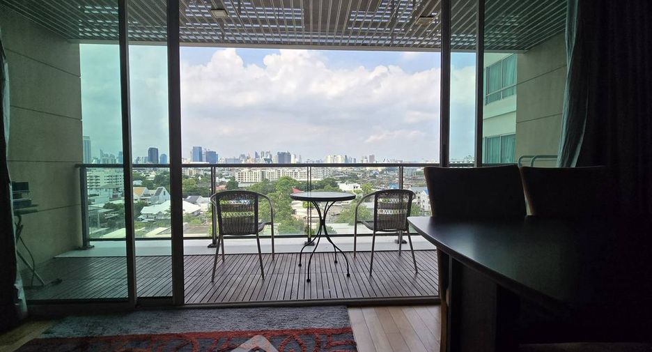 Condo en alquiler de 2 habitaciones en Yan Nawa, Bangkok