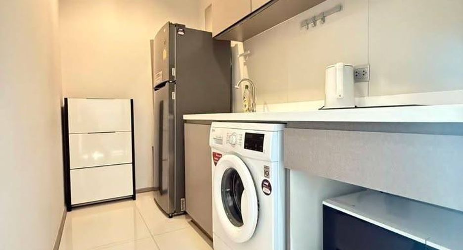 Wohnung zur Miete mit 2 Zimmer in Huai Khwang, Bangkok
