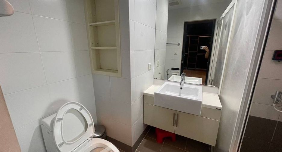 Продажа 2 спальни кондо в Сатхон, Бангкок