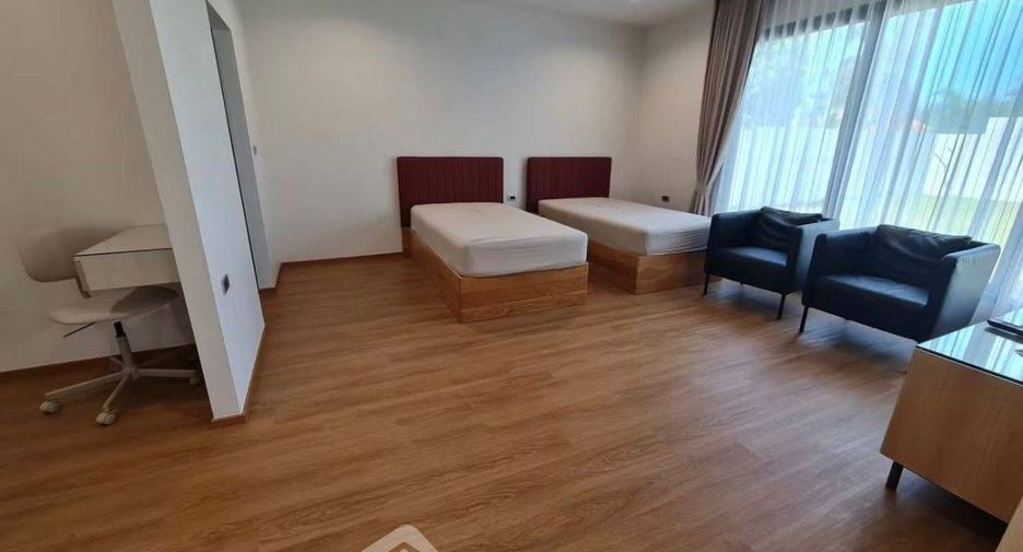À louer et à vendre 5 chambres villa à East Pattaya, Pattaya