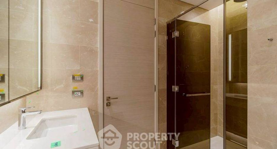 À louer et à vendre 2 chambres condo à Pathum Wan, Bangkok
