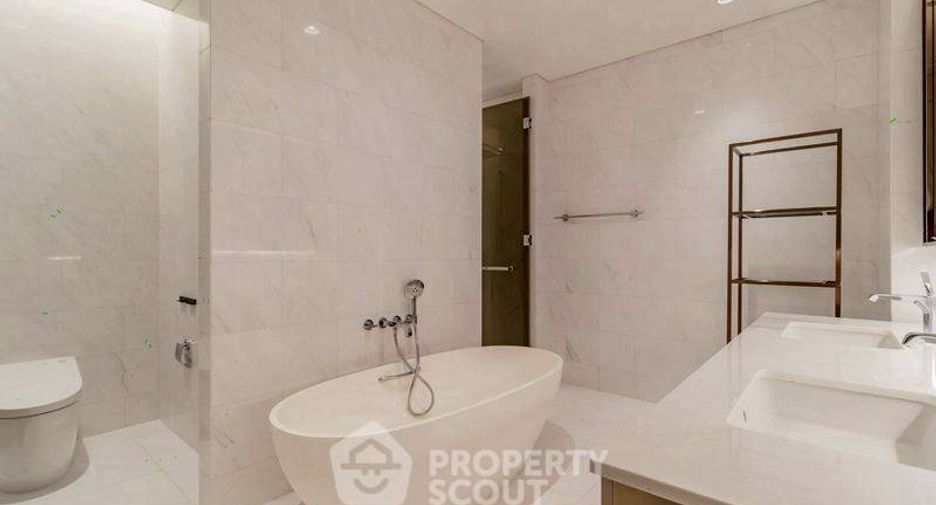 À louer et à vendre 2 chambres condo à Pathum Wan, Bangkok