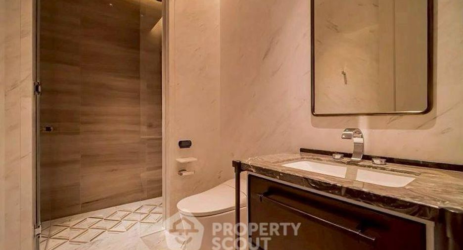 Аренда и продажа 2 спальни кондо в Патхум Щан, Бангкок