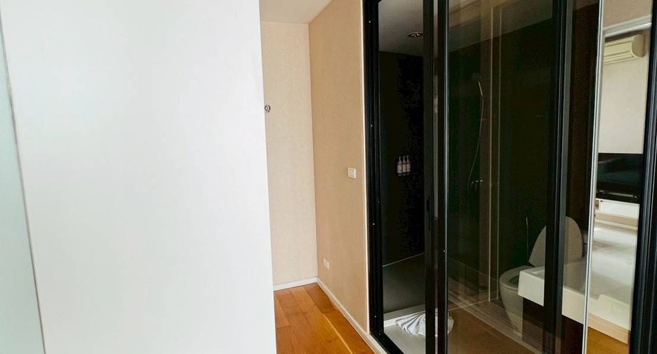À vendre 2 chambres condo à Watthana, Bangkok