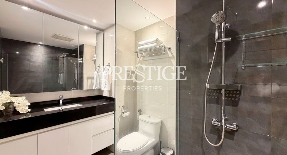For rent studio condo in Pratumnak, Pattaya