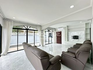 Casa en alquiler de 7 habitaciones en Bang Lamung, Chonburi