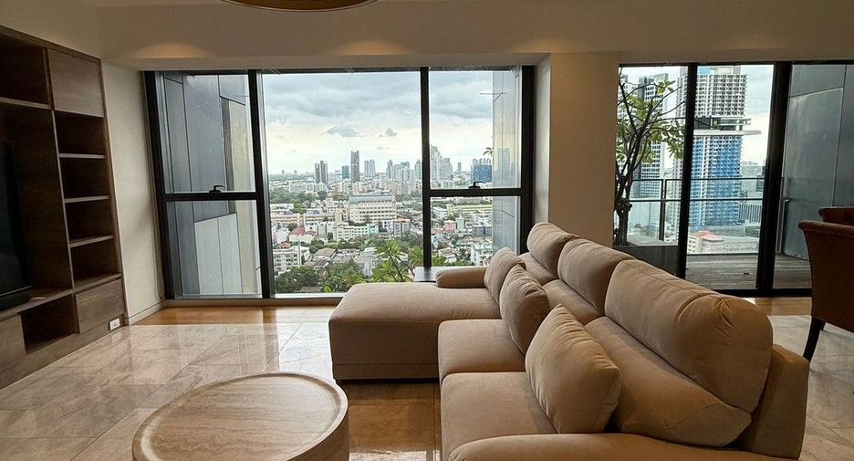 Condo en alquiler y en venta de 3 habitaciones en Sathon, Bangkok
