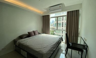 Condo en alquiler de 2 habitaciones en Khlong Toei, Bangkok