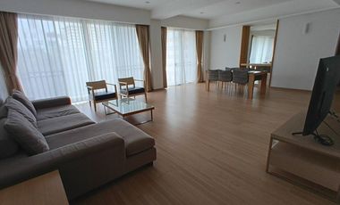 Condo en alquiler de 2 habitaciones en Khlong Toei, Bangkok