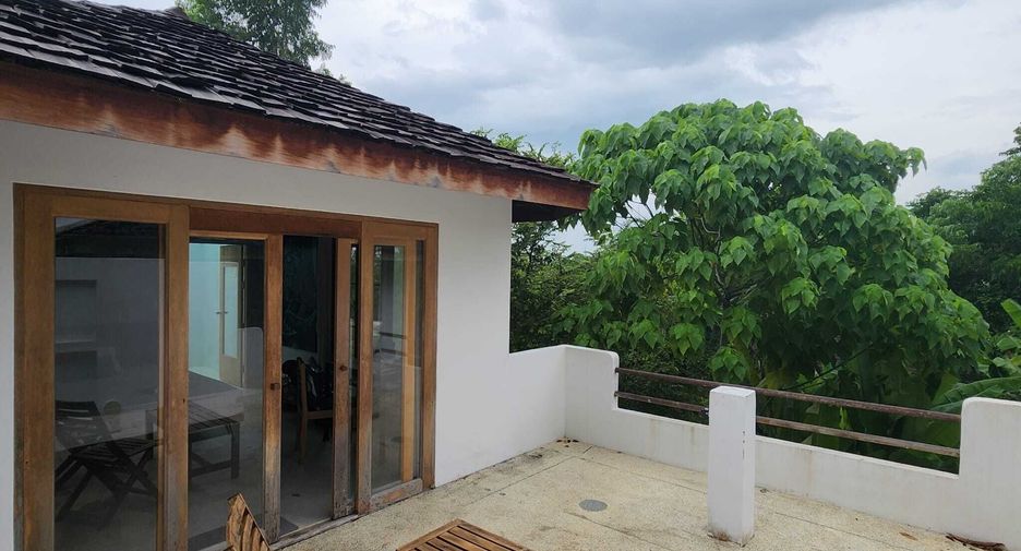 For rent 4 bedrooms villa in Mueang Phuket, Phuket