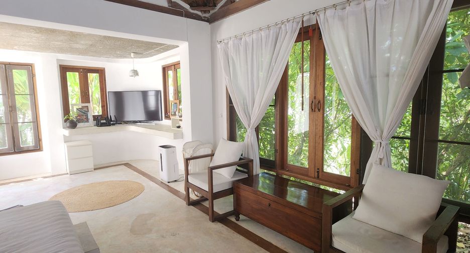 For rent 4 bedrooms villa in Mueang Phuket, Phuket