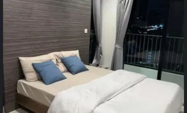 For rent 2 bedrooms condo in Khlong San, Bangkok