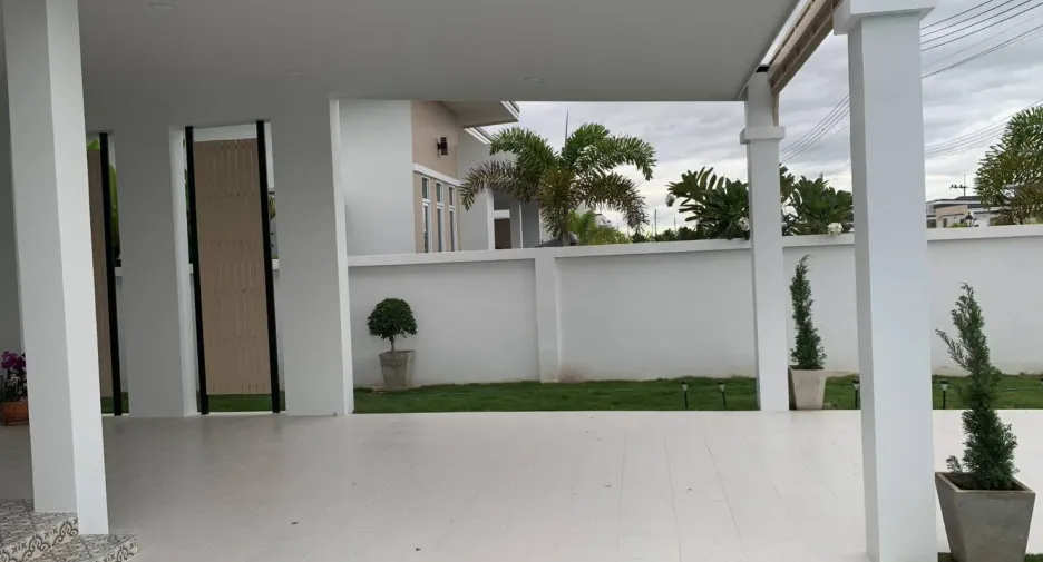 Villa en venta de 3 habitaciones en Cha Am, Phetchaburi