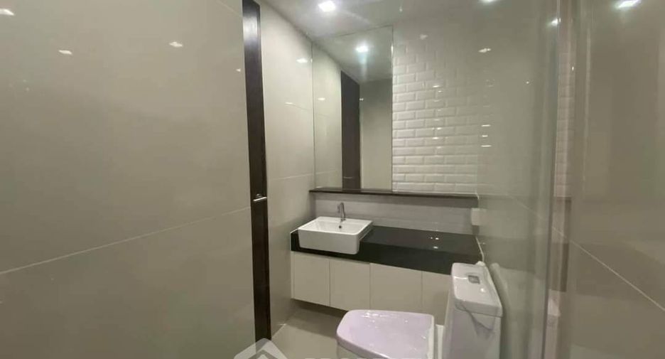For sale 1 bed condo in Pathum Wan, Bangkok