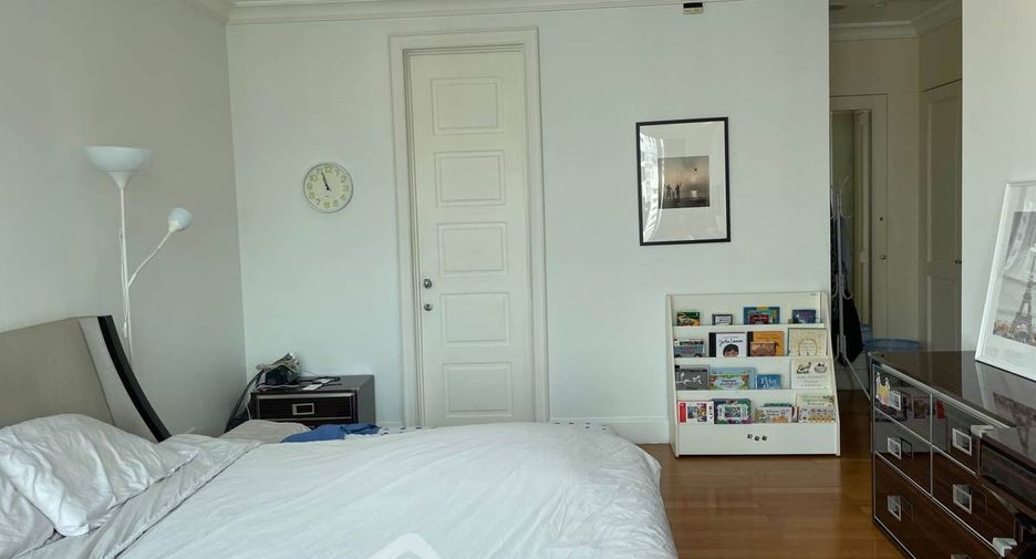 For sale 4 ベッドルーム condo in Watthana, Bangkok