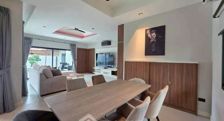 À vendre 3 chambres villa à Huay Yai, Pattaya
