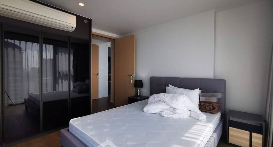 For sale 2 bedrooms condo in Sathon, Bangkok
