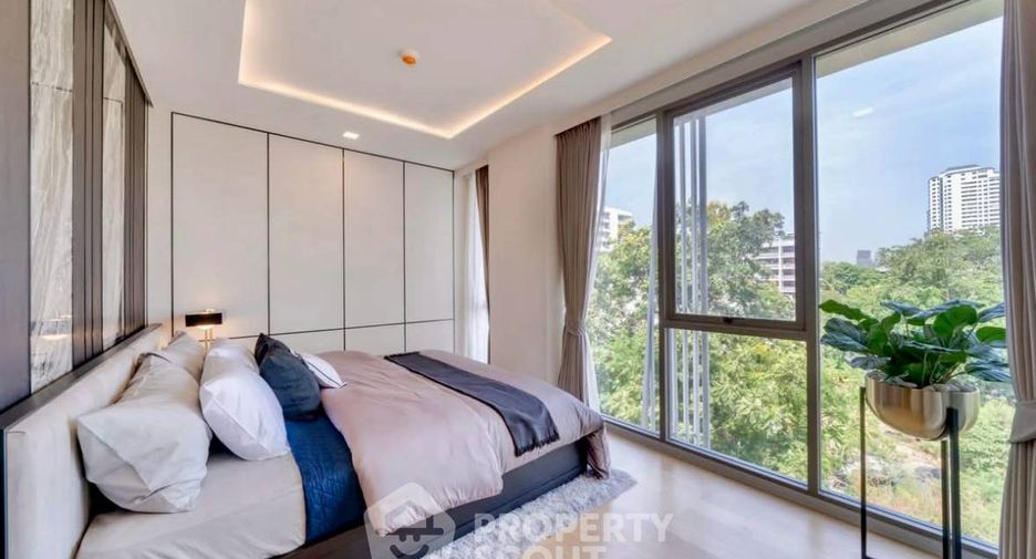 For sale 3 bedrooms condo in Watthana, Bangkok