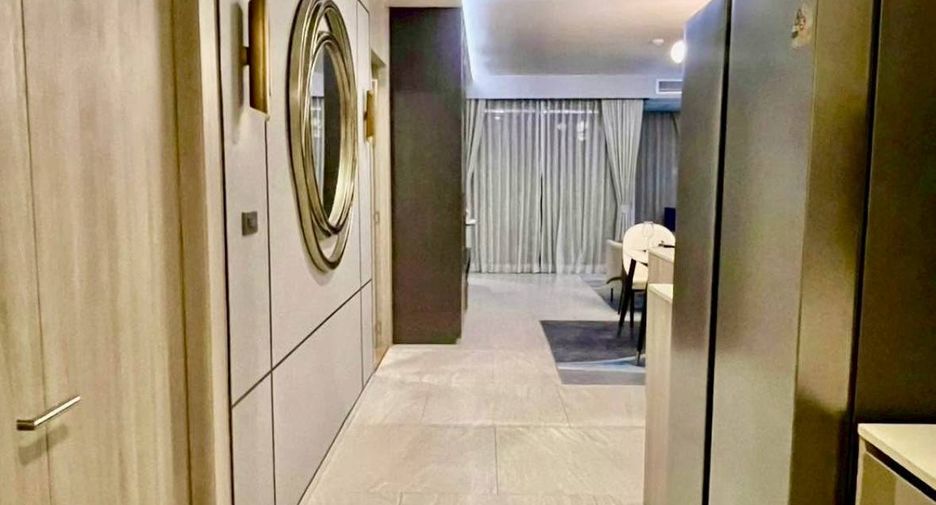 For sale 3 bedrooms condo in Watthana, Bangkok