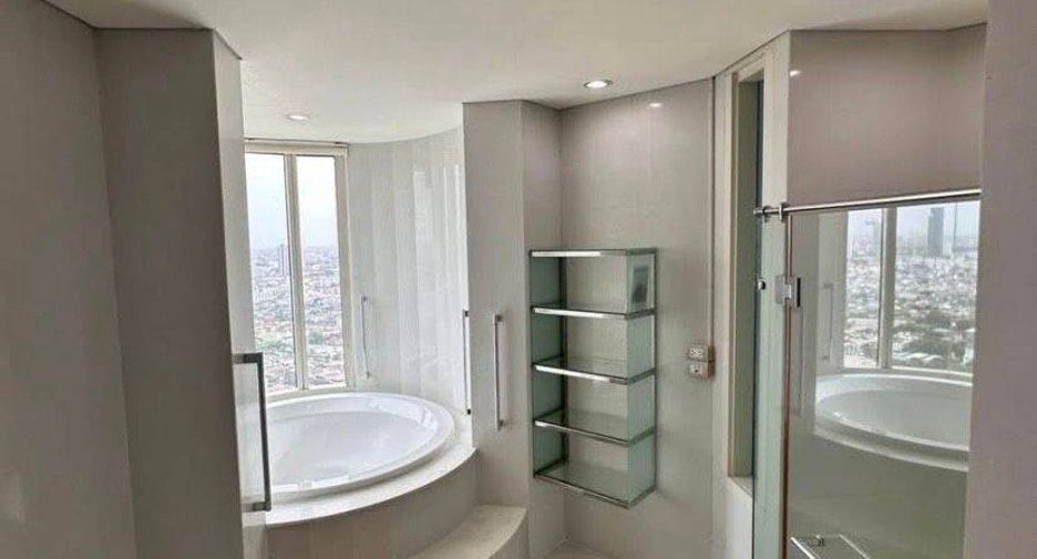 Аренда 4 спальни кондо в Банг Кхо Лаем, Бангкок