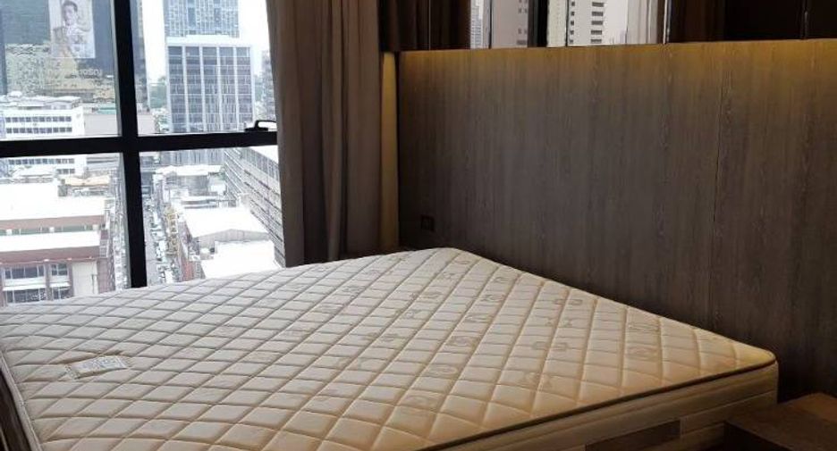 À louer 2 chambres condo à Bang Rak, Bangkok