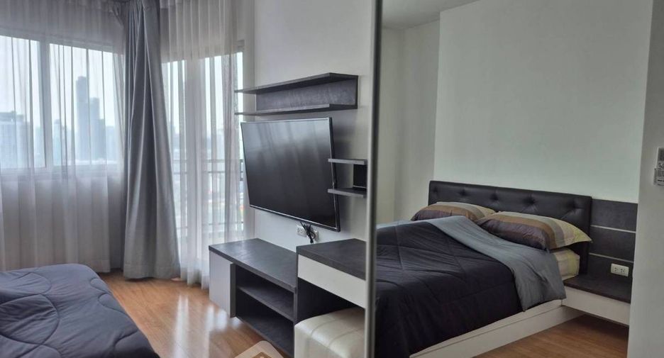 For rent 2 ベッドルーム condo in Watthana, Bangkok