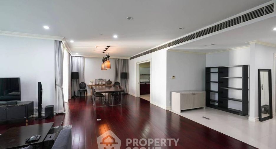 Condo en alquiler de 4 habitaciones en Pathum Wan, Bangkok