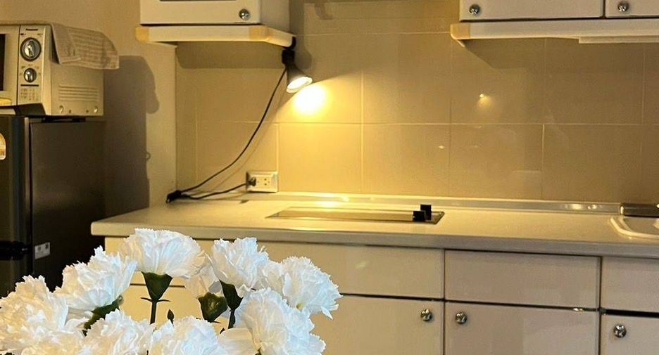 For rent 1 bed condo in Pathum Wan, Bangkok