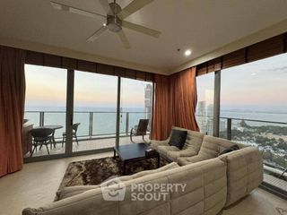 For rent 3 bedrooms condo in Bang Lamung, Chonburi