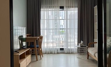 Condo en alquiler de 1 habitaciones en Khlong Toei, Bangkok