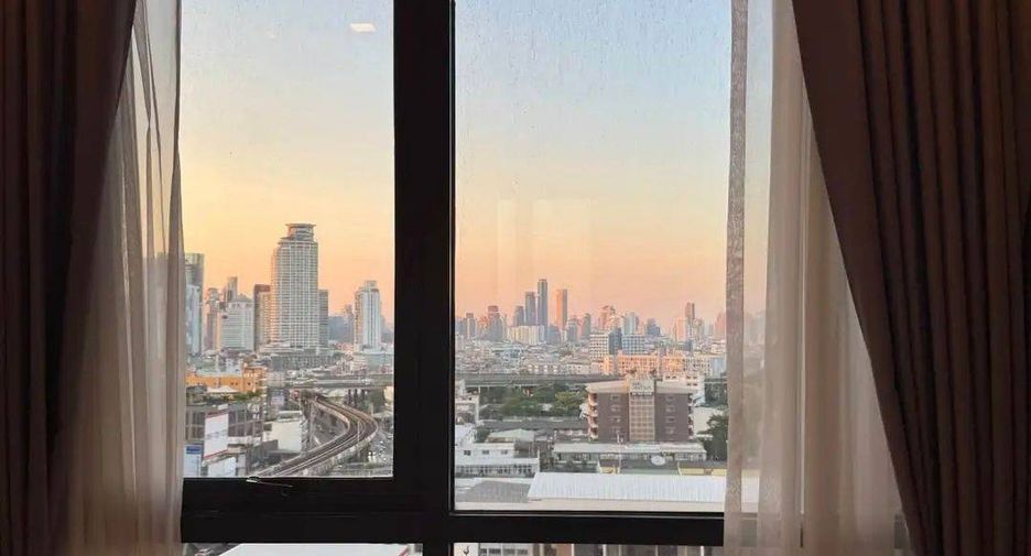 For rent 2 ベッドルーム condo in Phra Khanong, Bangkok
