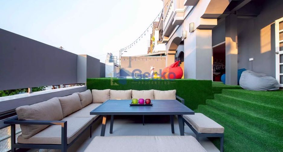 For sale 12 bedrooms house in Central Pattaya, Pattaya