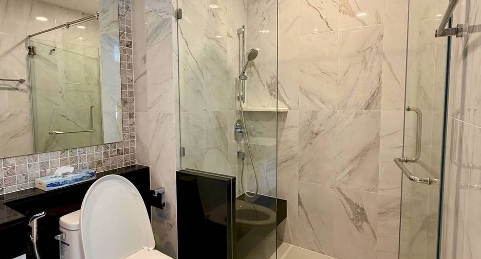 For rent 1 bed condo in Khlong San, Bangkok