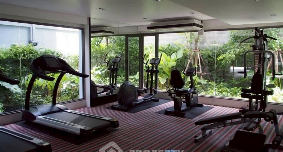 For rent 2 bedrooms condo in Watthana, Bangkok