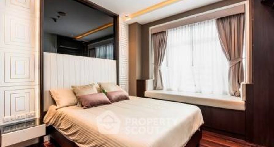 For rent 2 bedrooms condo in Watthana, Bangkok