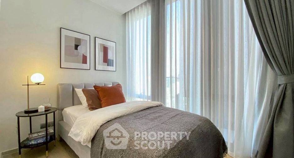 For rent 2 bedrooms condo in Bang Rak, Bangkok