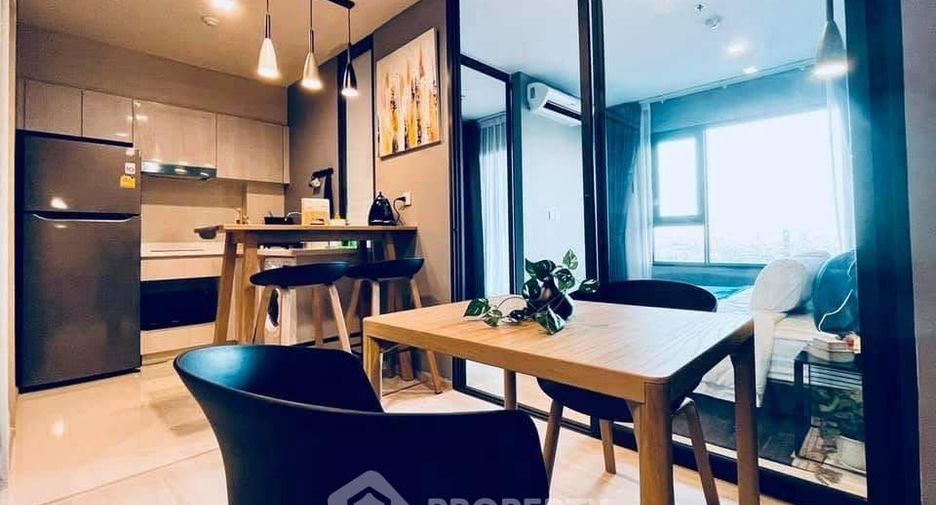 Wohnung zur Miete mit 1 Zimmer in Pathum Wan, Bangkok