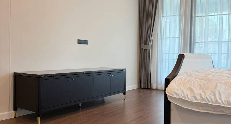 Haus zur Miete mit 4 Zimmer in Bang Phli, Samut Prakan