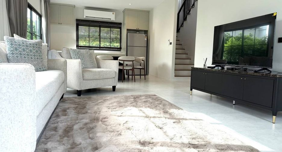 Haus zur Miete mit 4 Zimmer in Bang Phli, Samut Prakan