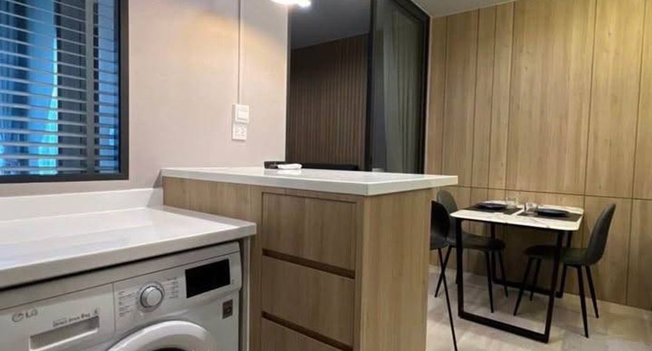 Wohnung zur Miete mit 1 Zimmer in Pathum Wan, Bangkok