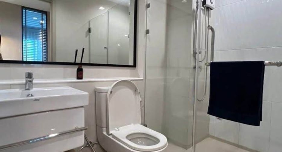 Wohnung zur Miete mit 1 Zimmer in Pathum Wan, Bangkok