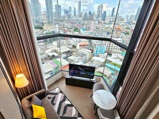 For rent 2 bedrooms condo in Bang Rak, Bangkok