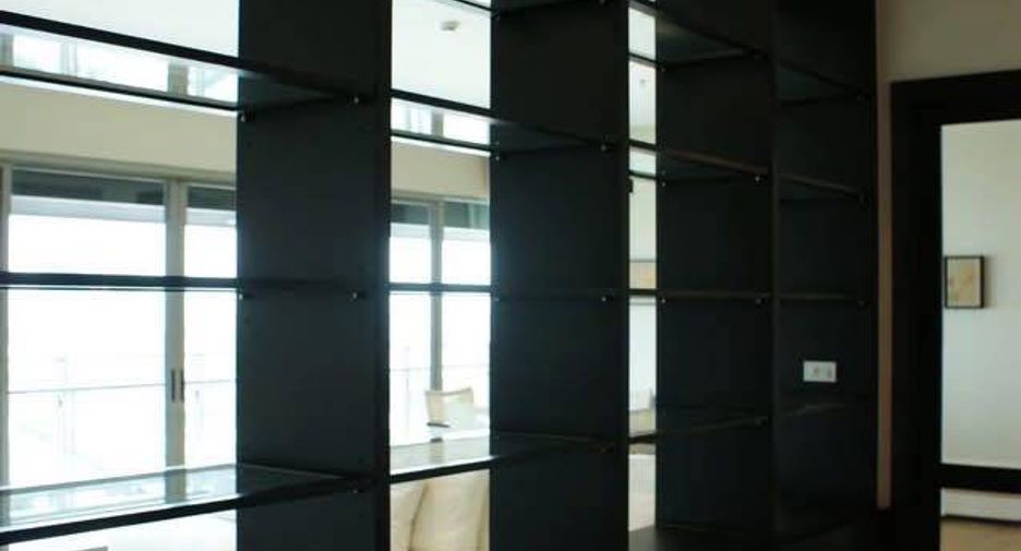 For rent 3 ベッドルーム condo in Khlong Toei, Bangkok