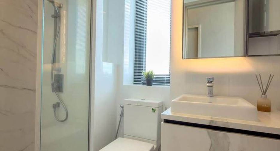Condo en alquiler de 1 habitaciones en Phra Khanong, Bangkok