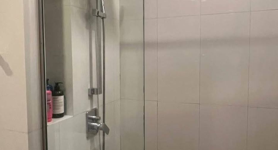 Condo en alquiler de 1 habitaciones en Khlong Toei, Bangkok