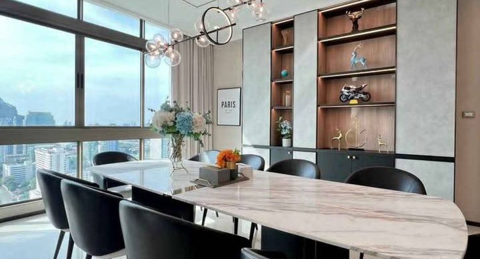 For rent 3 bedrooms condo in Watthana, Bangkok